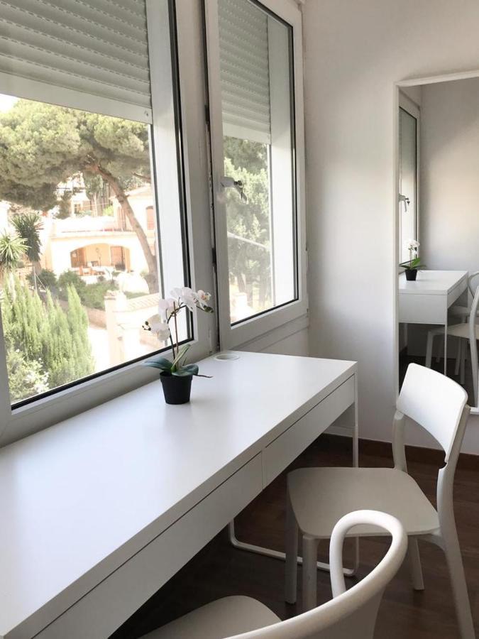 Carihuela Beach Suite Apartment Торремолінос Екстер'єр фото