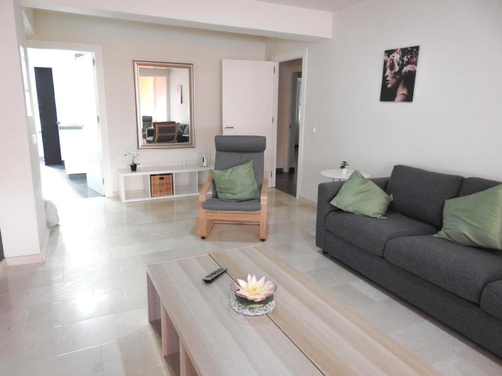 Carihuela Beach Suite Apartment Торремолінос Екстер'єр фото